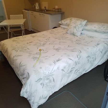 Best Budget Bed And Ensuite - Private Access Close To Beach Waihi Dış mekan fotoğraf